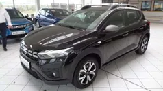 Perlmuttschwarz metallic Gebraucht 2023 Dacia Sandero Expression Kleinwagen | 17.049 € (Fairer Preis)