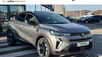 Neu Renault Captur Techno 114 PS (83 kW) 2025 Grau (stahlgrau metallic& black pearlschwarz) SUV