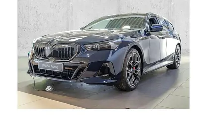 Gebraucht BMW 540 M Sport 286 PS (210 kW) 2026 Blau Kombi