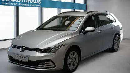 Gebraucht VW Golf VIII Life 110 PS (80 kW) 2024 Silber Kombi