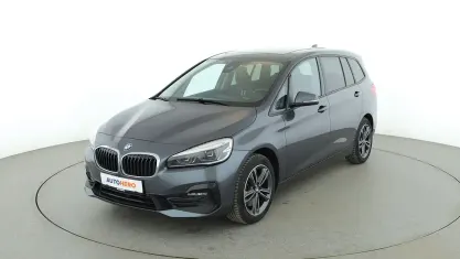 Gebraucht BMW 220 Gran Tourer Sport Line 190 PS (139 kW) 2021 Grau Van / Kleinbus