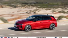 Grau (verfügbar in schwarz und grau) Gebraucht 2023 Opel Astra Limousine | 23.990 € (Guter Preis)