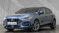 Chrome blue metallic Gebraucht 2024 Ford Focus ST-Line X Limousine | 26.240 € (Fairer Preis)