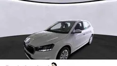 Weiß Gebraucht 2022 Skoda Fabia Active Limousine | 12.977 € (Fairer Preis)