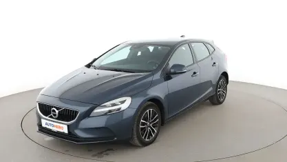 Gebraucht Volvo V40 Momentum 152 PS (111 kW) 2018 Blau Kombi