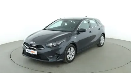 Gebraucht Kia Ceed Vision 160 PS (117 kW) 2022 Grau Kleinwagen