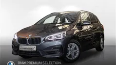 Grau Gebraucht 2019 BMW 218 Active Tourer Advantage Van / Kleinbus | 15.908 € (Fairer Preis)