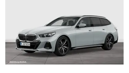 Gebraucht BMW 520 M Sport 197 PS (144 kW) 2025 Grau Kombi