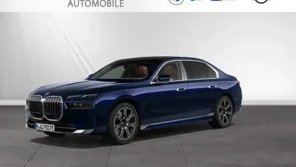 Gebraucht BMW 750e Comfort Edition 489 PS (359 kW) 2025 Bmw individual tansanitblau metallic Limousine