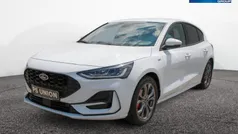 Weiß Gebraucht 2022 Ford Focus ST-Line Limousine | 15.990 € (Superpreis)