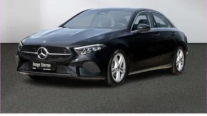 Gebraucht 2024 Mercedes A180 Progressive Limousine | 28.960 € (Fairer Preis)