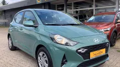 Mangrove green Neu 2025 Hyundai i10 Kleinwagen | 18.990 € (Fairer Preis)