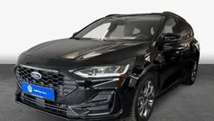 Agate black metallic Gebraucht 2023 Ford Focus ST-Line Kombi | 21.975 € (Guter Preis)