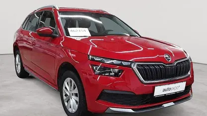 Velvetrot metallic Gebraucht 2023 Skoda Kamiq Style SUV | 18.090 € (Superpreis)