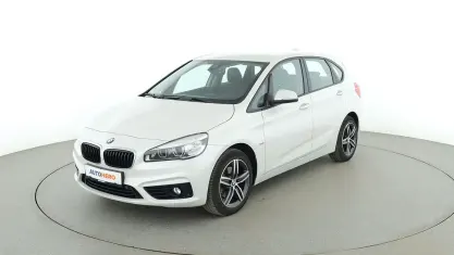 Gebraucht BMW 218 Active Tourer Sport Line 136 PS (100 kW) 2016 Weiß Van / Kleinbus
