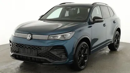 Neu VW Tiguan R-line 193 PS (141 kW) 2025 Grenadillschwarz metallic SUV