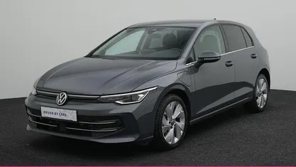 Gebraucht VW Golf VIII Style 150 PS (110 kW) 2025 Limousine