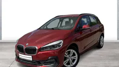 Rot Gebraucht 2018 BMW 218 Active Tourer Sport Line Van / Kleinbus | 17.890 € (Fairer Preis)