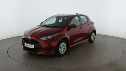 Gebraucht Toyota Yaris Comfort 116 PS (85 kW) 2021 Rot Kleinwagen