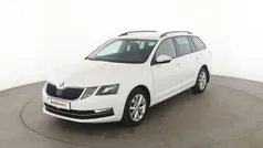 Weiß Gebraucht 2019 Skoda Octavia Style Kombi | 17.310 € (Fairer Preis)