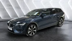 Blau Gebraucht 2024 Volvo V60 CC Ultimate Kombi | 48.880 € (Guter Preis)