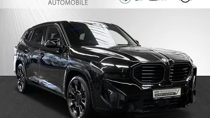Gebraucht BMW XM Performance 653 PS (480 kW) 2024 Saphirschwarz metallic SUV