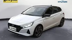 Polar white/ black Gebraucht 2020 Hyundai i20 Intro Edition Kleinwagen | 14.250 € (Fairer Preis)
