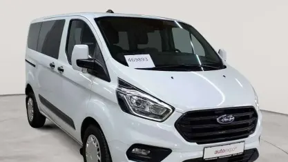 Gebraucht Ford Transit Custom Trend 131 PS (96 kW) 2021 Frostweiß Van