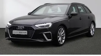 Mythosschwarz metallic Gebraucht 2024 Audi A4 S-Line Kombi | 27.480 € (Superpreis)