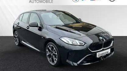 Gebraucht BMW 120 M Sport 170 PS (125 kW) 2024 Saphirschwarz metallic Kleinwagen