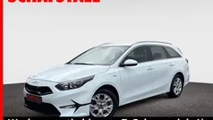Weiss ((wd) cararraweiss) Gebraucht 2024 Kia Ceed Sportswagon Comfort Kombi | 22.479 € (Superpreis)