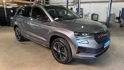 Gebraucht 2025 Skoda Karoq SportLine SUV | 37.490 € (Fairer Preis)