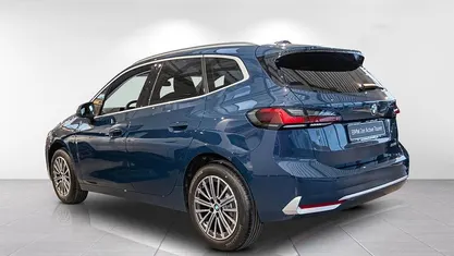 Night dusk blue (blau) Neu 2025 BMW 220 Active Tourer Luxury Line Van / Kleinbus | 44.790 € (Fairer Preis)