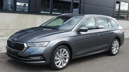 Gebraucht 2024 Skoda Octavia Selection Kombi | 29.990 € (Guter Preis)