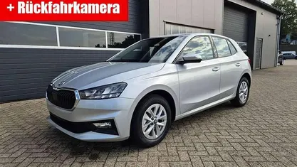 Brillantsilber metallic Neu 2025 Skoda Fabia Selection Kleinwagen | 22.490 € (Fairer Preis)