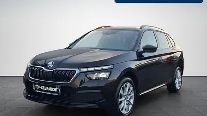 Schwarzmagicperleffekt metallic Gebraucht 2023 Skoda Kamiq Tour SUV | 22.580 € (Fairer Preis)
