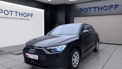 Mythosschwarz metallic Gebraucht 2025 Audi A1 Sportback Kleinwagen | 21.950 € (Fairer Preis)