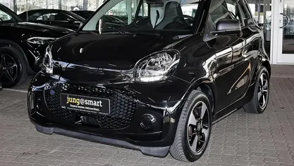 Gebraucht Smart ForTwo Coupé 60 kW (82 PS) 2021 Schwarz Kleinwagen