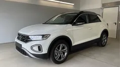[0qa1] pure white / dach schwarz Neu 2024 VW T-Roc Life SUV | 33.940 € (Superpreis)