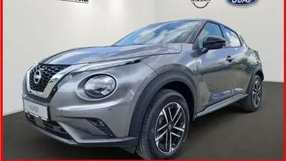 Neu Nissan Juke N-Connecta 114 PS (83 kW) 2026 Grau schwarz SUV