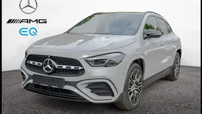 Grau manufaktur alpingrau uni Gebraucht 2025 Mercedes GLA220 AMG SUV | 51.390 € (Fairer Preis)