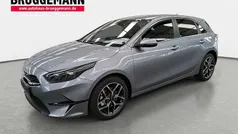 Silber Neu 2025 Kia Ceed Style Limousine | 26.990 € (Fairer Preis)