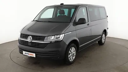 Grau Gebraucht 2020 VW Caravelle Van / Kleinbus | 30.440 € (Fairer Preis)