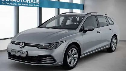 Gebraucht VW Golf VIII Life 110 PS (80 kW) 2023 Silber Kombi