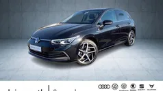 Schwarz Gebraucht 2023 VW Golf VIII Style Limousine | 29.970 € (Guter Preis)