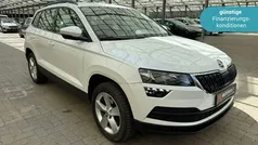 Weiß Gebraucht 2020 Skoda Karoq Ambition SUV | 18.490 € (Fairer Preis)