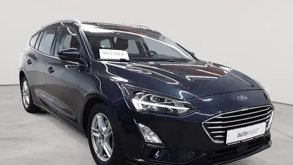 Gebraucht Ford Focus Cool & Connect 120 PS (88 kW) 2020 Pantherblau metallic Kombi
