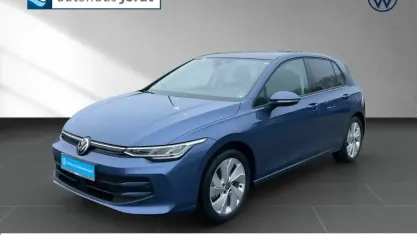 Gebraucht VW Golf VIII Life 116 PS (85 kW) 2024 Blau Limousine