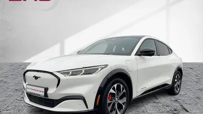 Gebraucht Ford Mustang Mach-E Premium 197 kW (269 PS) 2022 Starweiß (weiß) SUV