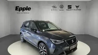 Gebraucht Seat Arona FR 110 PS (80 kW) 2023 Grau SUV